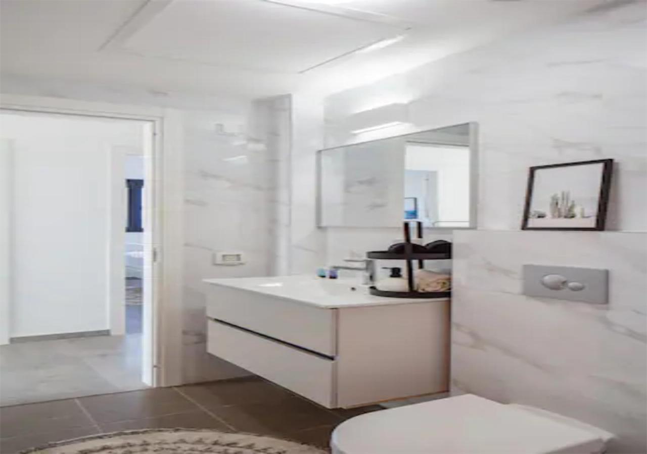 O&O Group- Magical 4Br Apt With Panoramic Sea View Бат Ям Екстериор снимка