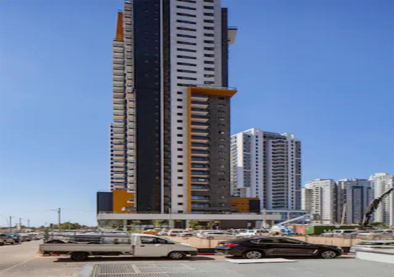 O&O Group- Magical 4Br Apt With Panoramic Sea View Бат Ям Екстериор снимка