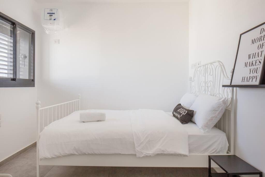O&O Group- Magical 4Br Apt With Panoramic Sea View Бат Ям Екстериор снимка