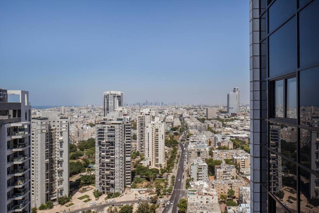 O&O Group- Magical 4Br Apt With Panoramic Sea View Бат Ям Екстериор снимка